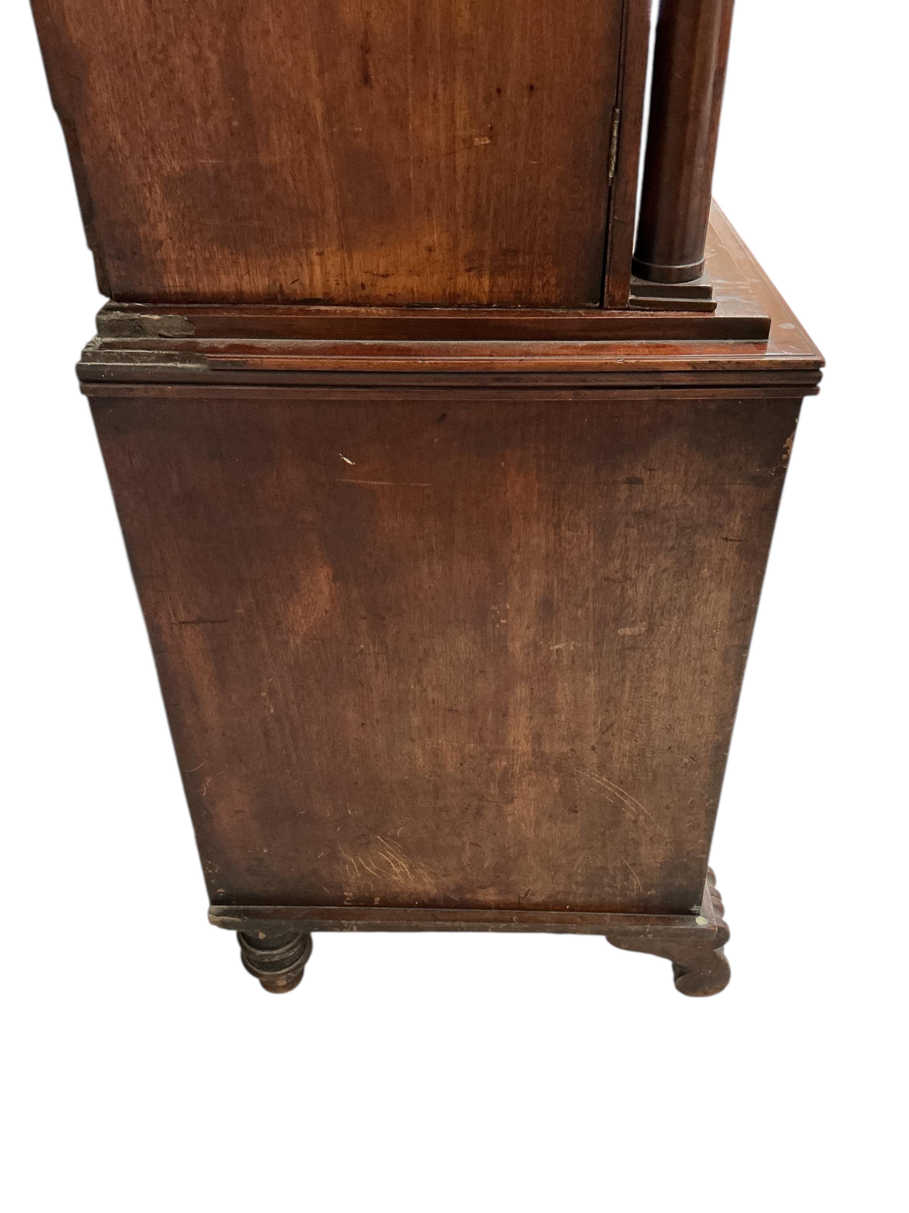 An early Victorian mahogany linen press, width 136cm, depth 62cm, height 211cm